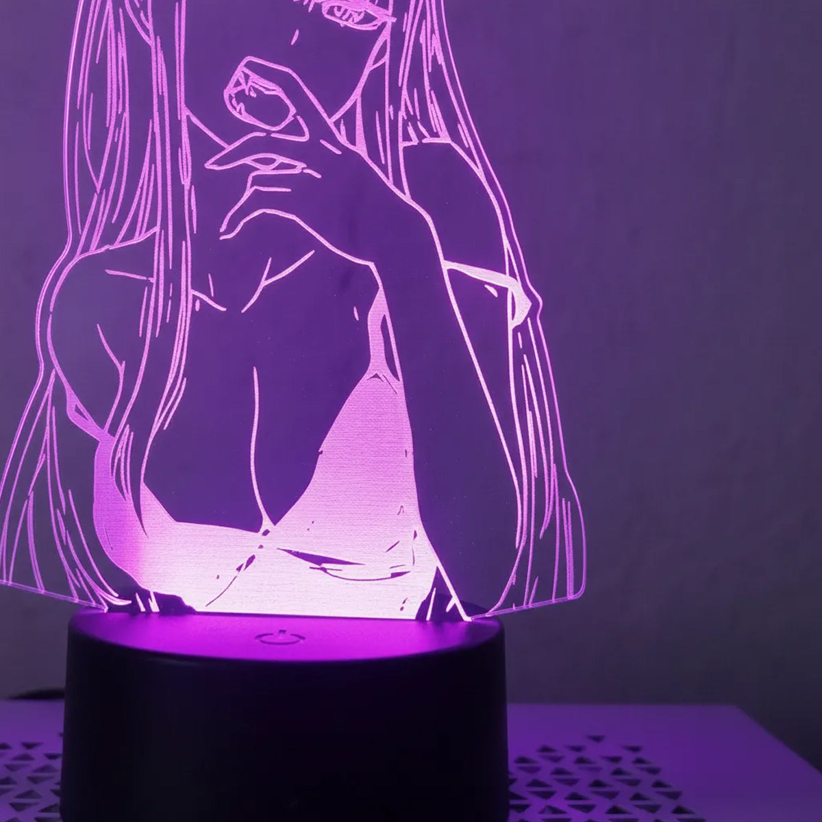 Velador Ilusion 3D A control remoto Zero Two Darling Waifu USB / PILAS