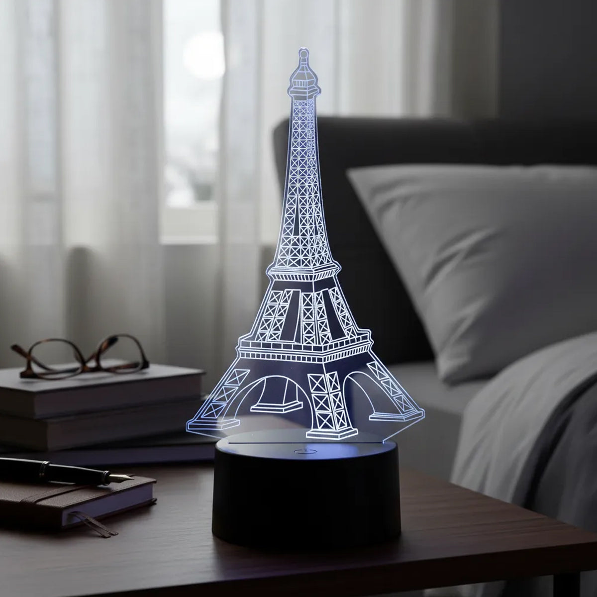 Velador Ilusion 3D A control remoto Lámpara Torre Eiffel USB / PILAS